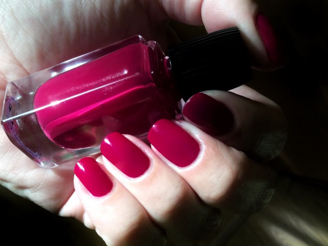 Guerlain Eye Pencil 05 Amber Silver & Guerlain Colour Lacquer Long-Lasting Colour & Shine 860 Madame Batifole