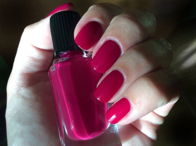 Guerlain Eye Pencil 05 Amber Silver & Guerlain Colour Lacquer Long-Lasting Colour & Shine 860 Madame Batifole