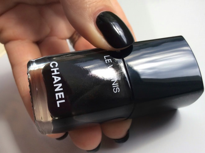 Лак с сюрпризом! Chanel Le Vernis Longwear Nail Colour #538 Gris Obscur