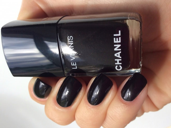 Лак с сюрпризом! Chanel Le Vernis Longwear Nail Colour #538 Gris Obscur