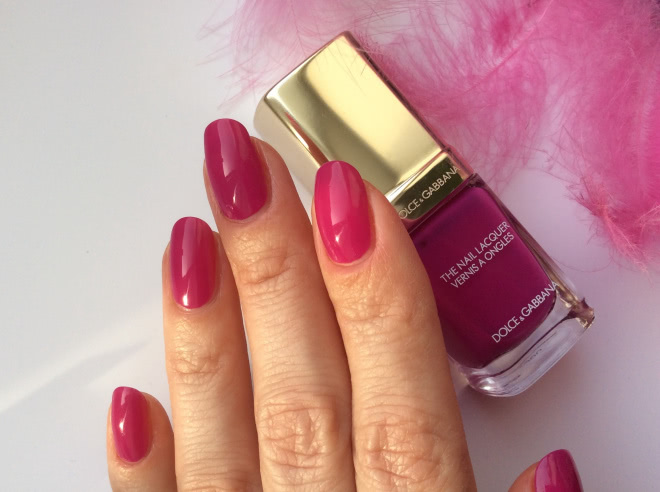 Моя любовь - Dolce & Gabbana Intense Nail Lacquer #235 Passione