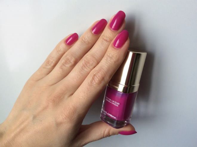 Моя любовь - Dolce & Gabbana Intense Nail Lacquer #235 Passione