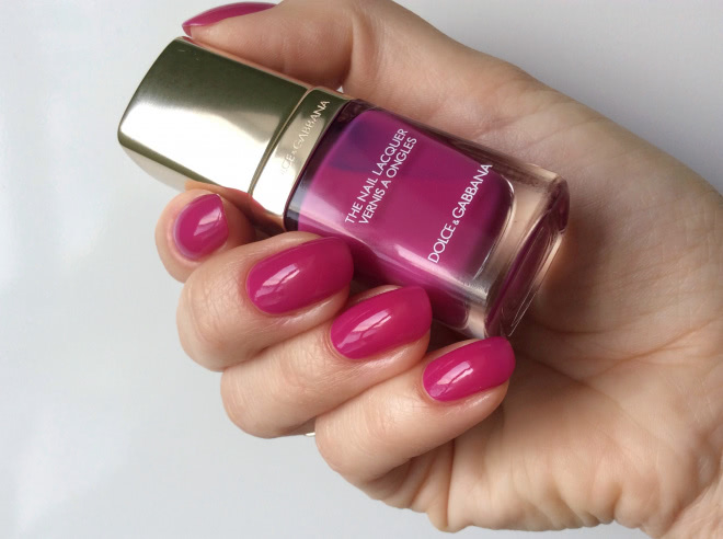 Моя любовь - Dolce & Gabbana Intense Nail Lacquer #235 Passione