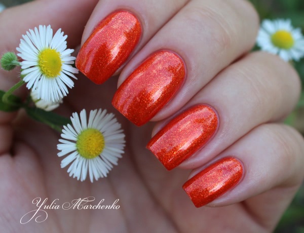 China Glaze - Riveting
