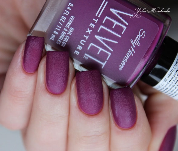 Sally Hansen Velvet Texture Nail Color - Crushed #610