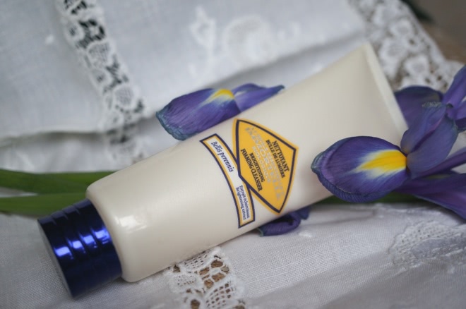 Очищающая Пенка для Умывания Иммортель от L'Occitane vs. сухая кожа