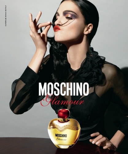 Moschino Glamour EDP - соленое море, цветок гибискуса в волосах