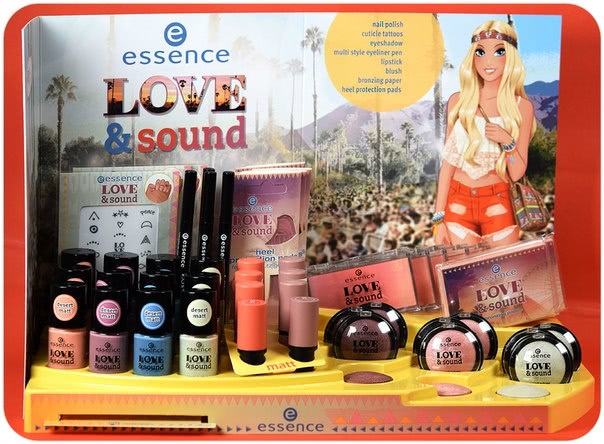 Румяна Essence Love & Sound Blush из весенней коллекции макияжа Essence Love & Sound Collection Spring 2015 в оттенке 01 sunset @ center stage