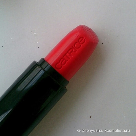 Cтоп сигнал! Помада для губ Catrice Ultimate Colour Lipstick #440 Hugs and hibis-kisses