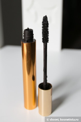Тушь YSL Volume Effet Faux Cils Luxurious Mascara For A False Lash Effect в оттенке #1 black