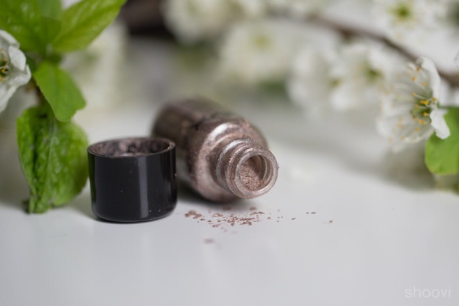 Рассыпчатые тени-пигмент NYX Loose Pearl Eyeshadow в оттенке #lp20 (Mocha)