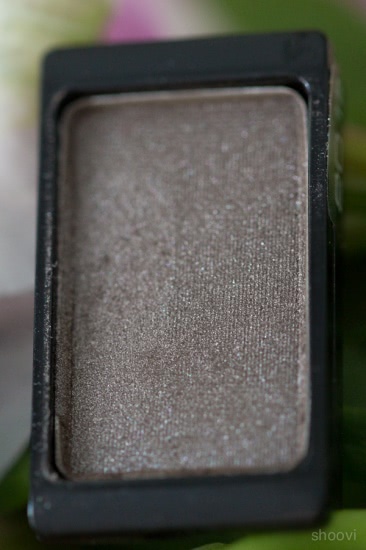 Тени ArtDeco Pearl Eye Shadow #05 pearly grey brown и ArtDeco Duochrome Eye Shadow #201 historic wood
