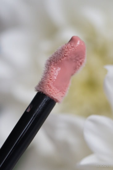 Блеск для губ L'Oreal Paris Infaillible Xtreme Resist в оттенке #103 Protest Queen