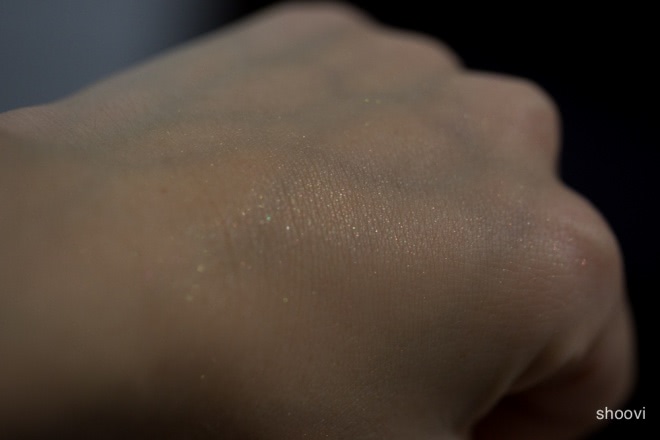 Пудра для лица в шариках «Метеориты-Легенда» Guerlain Meteorites Perles De Legende Light-Revealing Pearls Of Powder