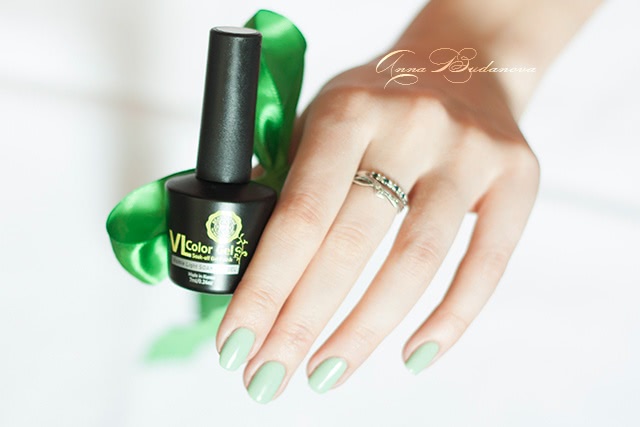 VL Color Gel Soak-off Gel Polish №GN0020 и топ Dance Legend Top Poker