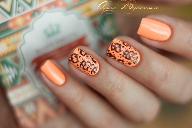 China Glaze Nail Lacquer with herdeners 81318 Sun Of A Peach + стемпинг BP-59