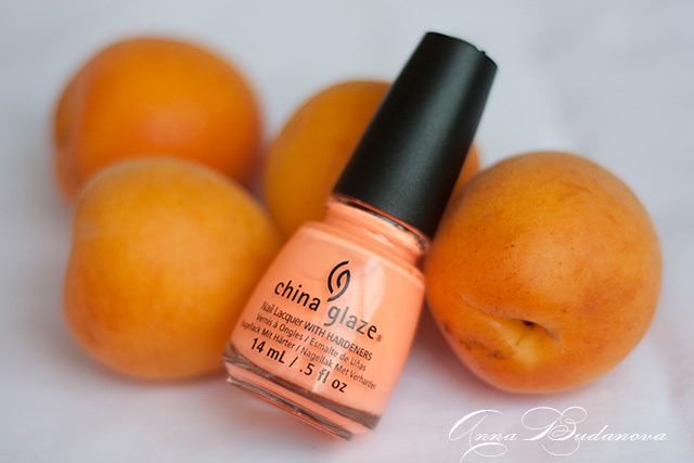 China Glaze Nail Lacquer with herdeners 81318 Sun Of A Peach + стемпинг BP-59
