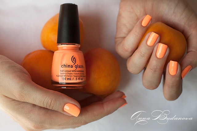 China Glaze Nail Lacquer with herdeners 81318 Sun Of A Peach + стемпинг BP-59