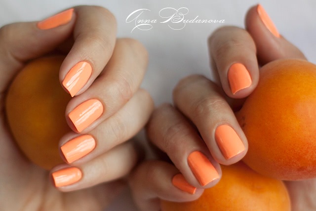 China Glaze Nail Lacquer with herdeners 81318 Sun Of A Peach + стемпинг BP-59