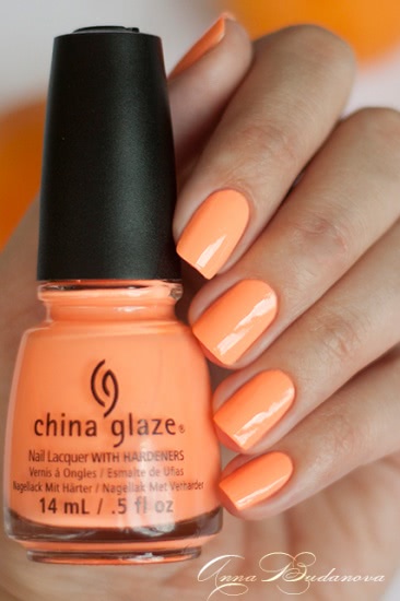 China Glaze Nail Lacquer with herdeners 81318 Sun Of A Peach + стемпинг BP-59