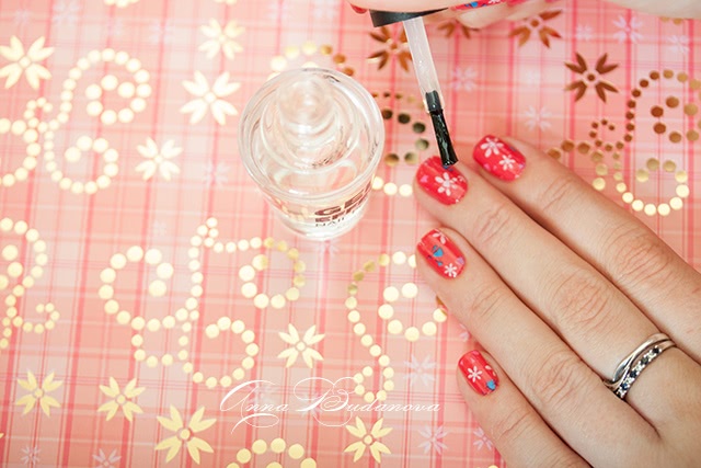 Konad Gel Effect Nail Polish №07 Reddish Pink и переводная фольга GL86