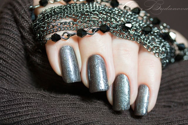 Brigitte Bottier Professional Nails: GF 04, GF 15, SSH 558, PT 322