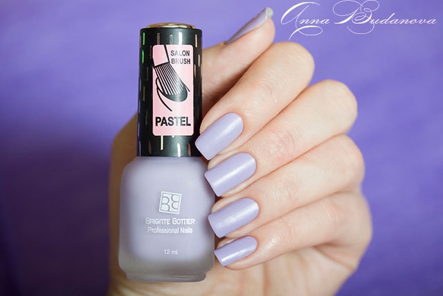Brigitte Bottier Professional Nails: GF 04, GF 15, SSH 558, PT 322
