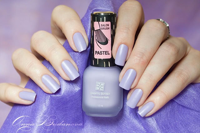 Brigitte Bottier Professional Nails: GF 04, GF 15, SSH 558, PT 322