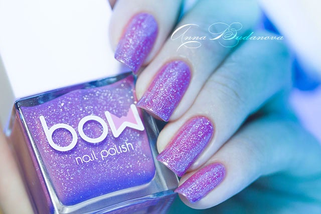 BOW Nail polish Love at War