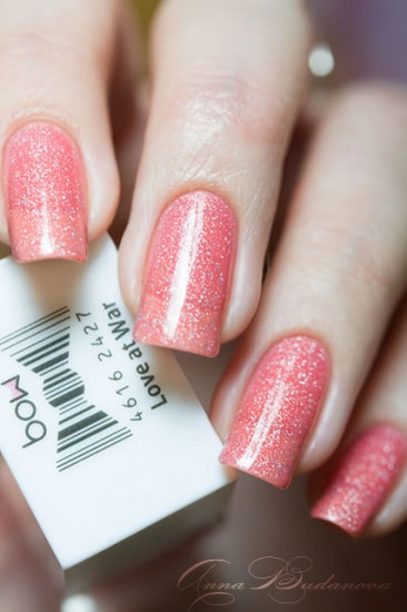 BOW Nail polish Love at War