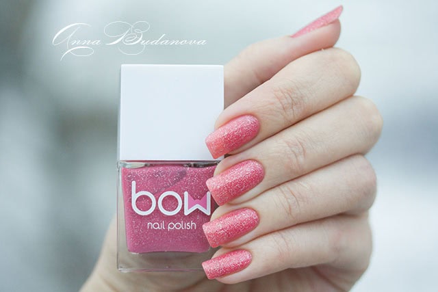 BOW Nail polish Love at War