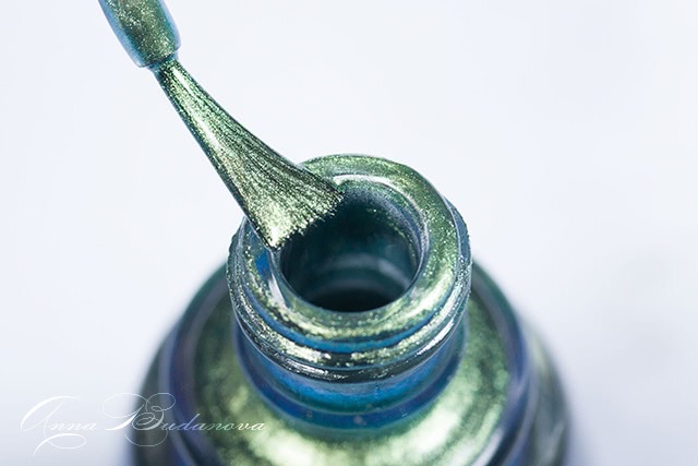 China Glaze Nail Lacquer With Hardeners №81167 Unpredictable