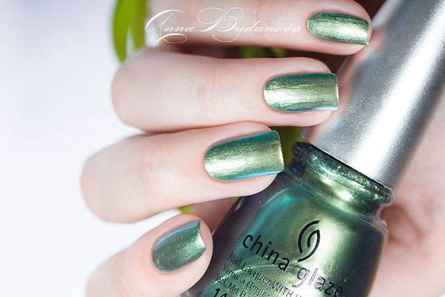 China Glaze Nail Lacquer With Hardeners №81167 Unpredictable