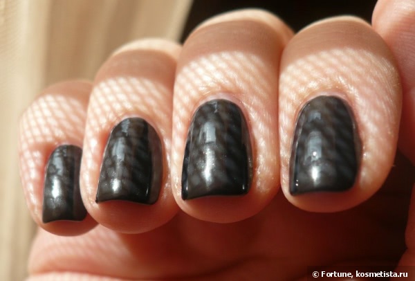 Трилогия осени с Chanel Le Vernis Nail Colour 625 Secret, 629 Atmosphere и 631 Orage