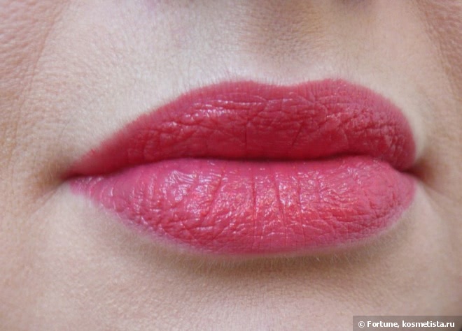 Guerlain Rouge Exceptional Complete Lip Color #71 Girly и Guerlain Rouge Automatique Hydrating Long-Lasting Lip Colour #144 Insolence