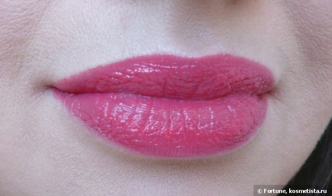 Guerlain Rouge Exceptional Complete Lip Color #71 Girly и Guerlain Rouge Automatique Hydrating Long-Lasting Lip Colour #144 Insolence