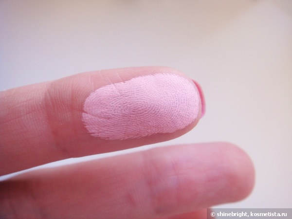 Нежнее нежного Illamasqua Powder Blusher в оттенке Katie