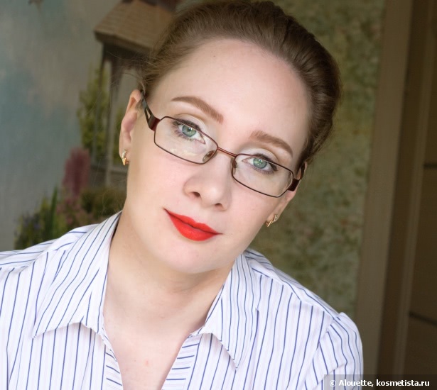Жидкие матовые помады - четыре Bourjois Rouge Edition Velvet Lipstick и одна Guerlain Rouge G L'extrait Crème de Rouge Intense Matte Colour