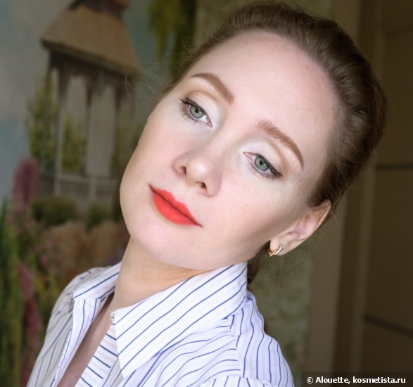 Жидкие матовые помады - четыре Bourjois Rouge Edition Velvet Lipstick и одна Guerlain Rouge G L'extrait Crème de Rouge Intense Matte Colour