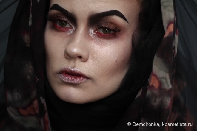 Gothic Witch Makeup Tutorial