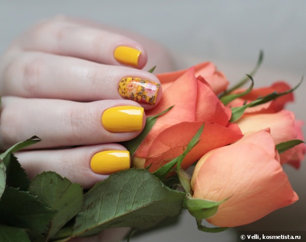 Весенний маникюр вместе с Konad professional Nail Polish P202