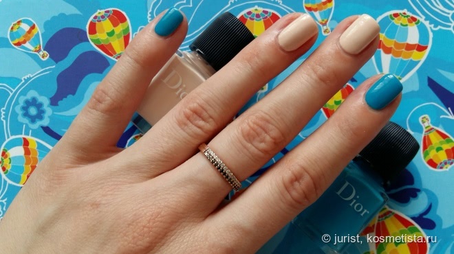 Лето, море, песок, Dior...с маникюрным набором Polka Dots Colour & Dots Manicure Kit #001 Pastilles