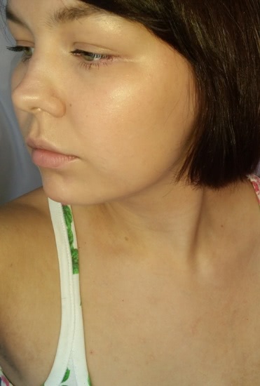 Про Maybelline lluminating highlighter в оттенке 200, сияние и новый стробинг-стик