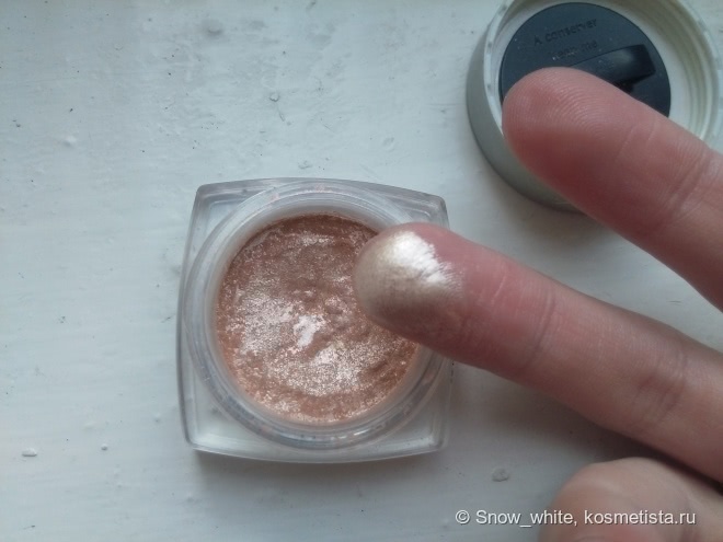 Нежное сияние с L'oreal Paris Color Infaillible #002 Hourglass Beige