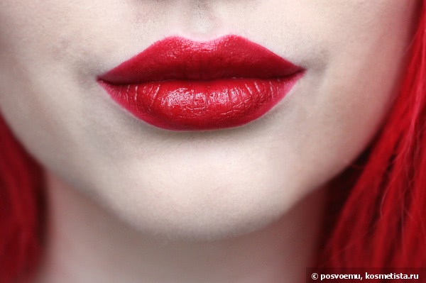 Поцелуй истинной любви с MAC x Maleficent True love's kiss lipstick