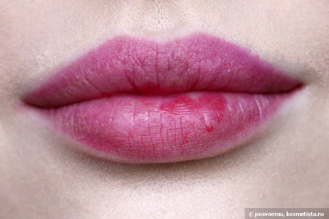 Такие похожие и такие разные MAC Retro Matte Lipsticks All Fired Up & Relentlessly Red