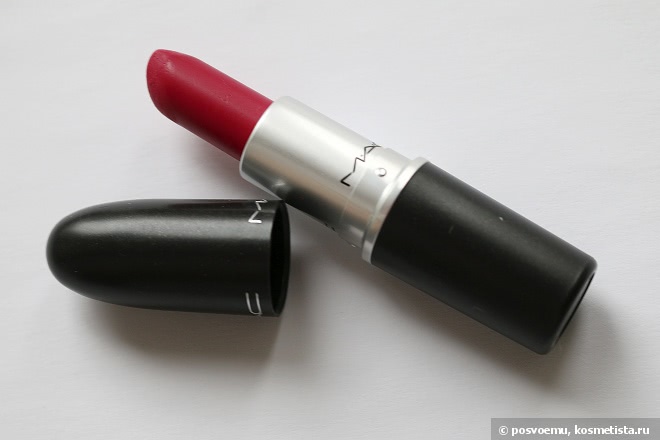 Такие похожие и такие разные MAC Retro Matte Lipsticks All Fired Up & Relentlessly Red