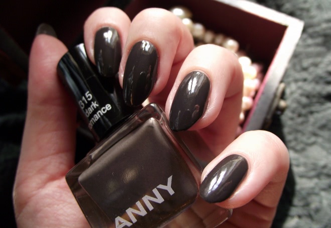 Готическая романтика: Anny Nail Polish 315 Dark Romance