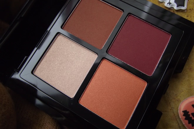Дух октября: NYX Full Throttle Shadow Palette Color Riot