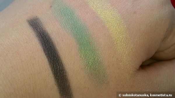Винил. Shiseido Luminizing Satin Eye Color Trio GR 716 Vinyl